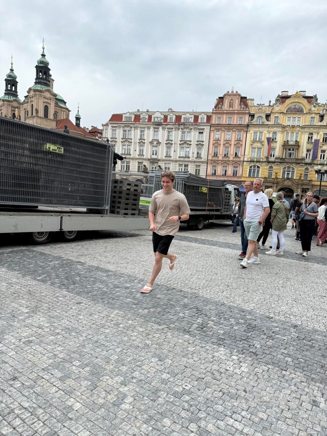 When BN 68 Y Sandals meets Prague 🏃♂️🩴❤️