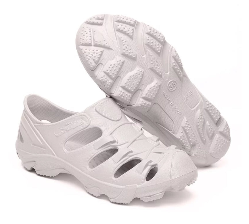 Taiwan B&M 母子鳄鱼 Outdoor explorer shoes BCU 5555